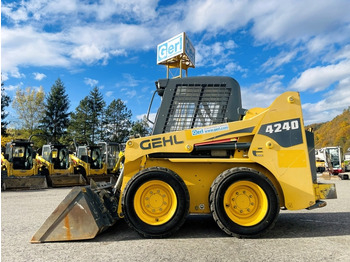 Мини-погрузчик с бортовым поворотом GEHL