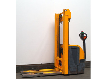 Штабелер JUNGHEINRICH EJC