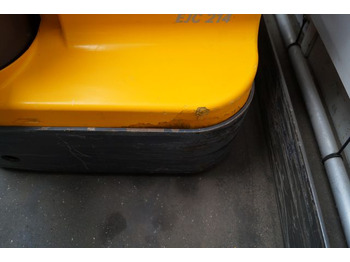 Штабелер Jungheinrich EJC214: фото 5 Штабелер Jungheinrich EJC214: фото 5