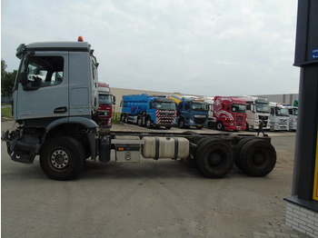 Грузовик-шасси Mercedes-Benz Arocs 2640 + 6x4 + functional / engine good + EURO 6 + Drivabale: фото 4
