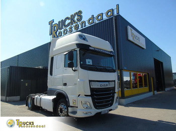 Тягач DAF XF 106 460