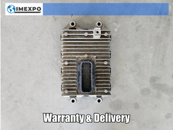 : фото в шапке страницы