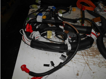 Новый Кабели/ Провода для Строительной техники Case 76077923 -: фото 4 Новый Кабели/ Провода для Строительной техники Case 76077923 -: фото 4