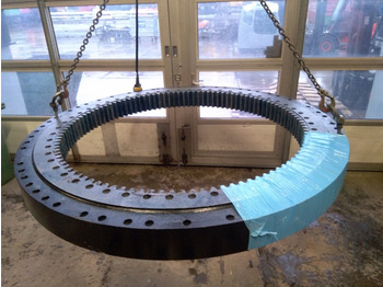 Поворотное кольцо CASE