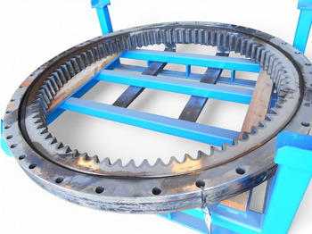 Поворотное кольцо HITACHI