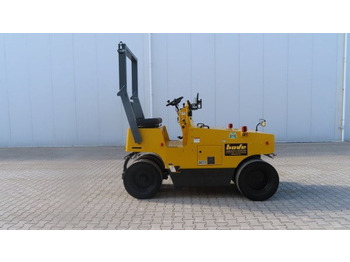 Пневмоколесный каток SAKAI