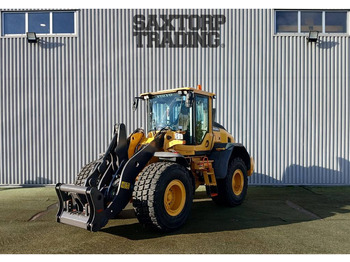 Колёсный погрузчик VOLVO L90H