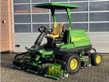 Газонокосилка JOHN DEERE 8700