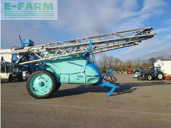 Прицепной опрыскиватель BERTHOUD