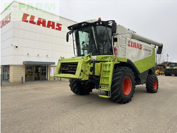 Зерноуборочный комбайн CLAAS Lexion