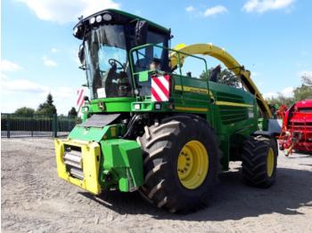 Кормоуборочный комбайн JOHN DEERE 7780