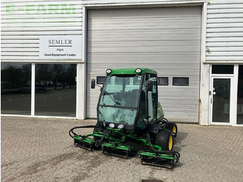 Кормоуборочный комбайн JOHN DEERE 8700