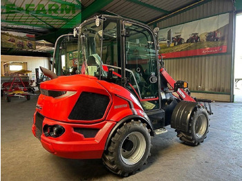 Компактный фронтальный погрузчик Manitou mla5-50: фото 3