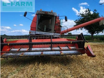 Зерноуборочный комбайн MASSEY FERGUSON