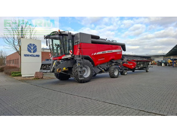 Зерноуборочный комбайн MASSEY FERGUSON