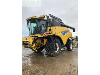 Зерноуборочный комбайн NEW HOLLAND CR9070