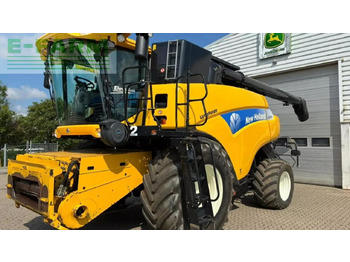 Зерноуборочный комбайн NEW HOLLAND CR9090