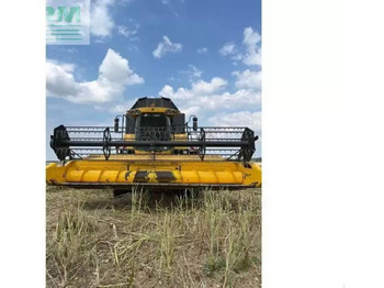 Зерноуборочный комбайн NEW HOLLAND CX series