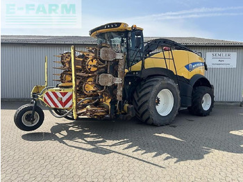 Кормоуборочный комбайн NEW HOLLAND