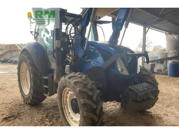 Трактор NEW HOLLAND T5