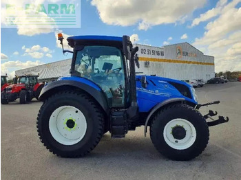 Трактор NEW HOLLAND T5