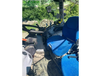 Трактор New Holland t6.140 dualcommand: фото 4 Трактор New Holland t6.140 dualcommand: фото 4