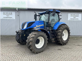 Трактор NEW HOLLAND T7.230