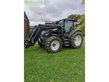 Трактор VALTRA
