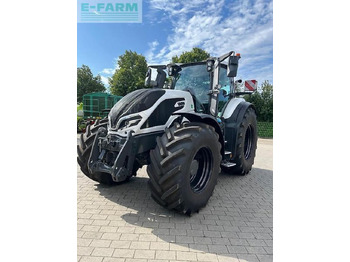 Трактор VALTRA
