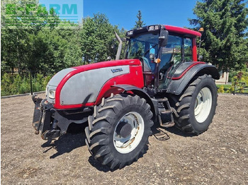 Трактор VALTRA T151