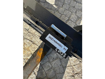 Новый Вилы для Погрузочно-разгрузочной техники Big Palettengabel 120cm mit Liebherr 506 Aufnahme: фото 5 Новый Вилы для Погрузочно-разгрузочной техники Big Palettengabel 120cm mit Liebherr 506 Aufnahme: фото 5