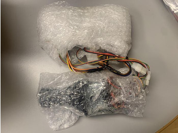 : фото в шапке страницы