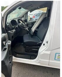 Хэтчбек Renault CLIO: фото 4 Хэтчбек Renault CLIO: фото 4