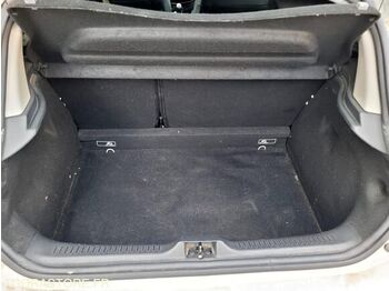 Хэтчбек Renault CLIO: фото 4 Хэтчбек Renault CLIO: фото 4