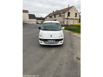 Легковой автомобиль RENAULT