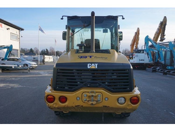 Колёсный погрузчик CAT 906M: фото 2