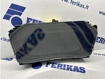 : фото в шапке страницы