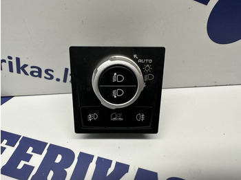 : фото в шапке страницы