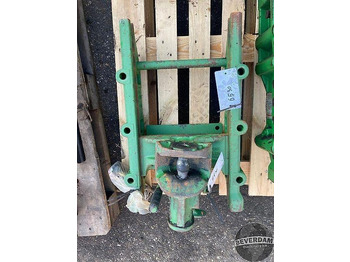 Трактор JOHN DEERE