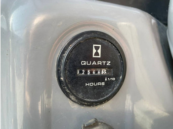 Мини-экскаватор New Holland E 29 B SR: фото 5 Мини-экскаватор New Holland E 29 B SR: фото 5