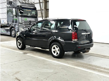Внедорожник SsangYong Rexton AIRCO / LEATHER / MOTEUR MERCEDES - MERCEDES MOTOR: фото 3