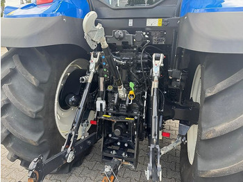 Трактор New Holland T6.145 EC40 GEVEERDE VOORAS 2023 200 UUR!!!: фото 4