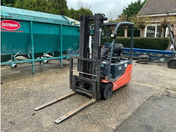 Вилочный погрузчик TOYOTA