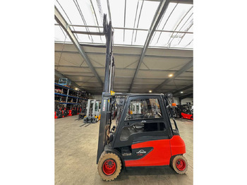 Вилочный погрузчик 2017 SERVICE + UVV 10/2026 LINDE E35L 3.500KG EVO TRIPLEX 3.+4.: фото 3 Вилочный погрузчик 2017 SERVICE + UVV 10/2026 LINDE E35L 3.500KG EVO TRIPLEX 3.+4.: фото 3