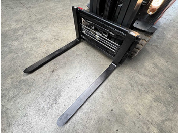 Вилочный погрузчик 2017 SERVICE + UVV 10/2026 LINDE E35L 3.500KG EVO TRIPLEX 3.+4.: фото 5 Вилочный погрузчик 2017 SERVICE + UVV 10/2026 LINDE E35L 3.500KG EVO TRIPLEX 3.+4.: фото 5