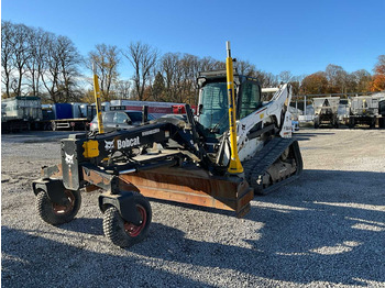 Гусеничный мини-погрузчик BOBCAT