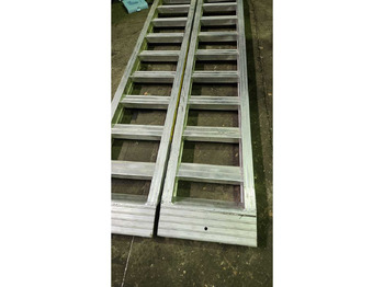 Прицеп RAMP 2.2M (2X): фото 2 Прицеп RAMP 2.2M (2X): фото 2