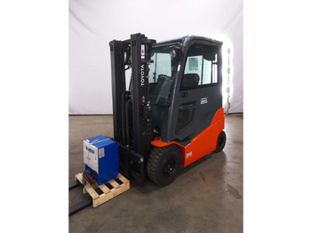 Вилочный погрузчик TOYOTA