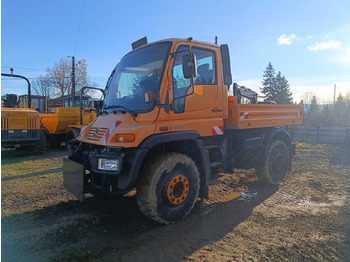 Грузовик UNIMOG U400