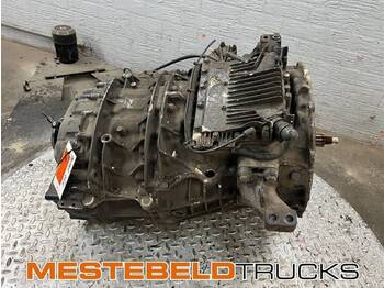 : фото в шапке страницы